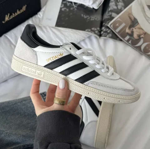 Adidas spezial