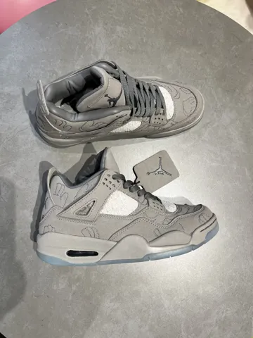 Nike Air Jordan 4 х KAWS Cool Grey