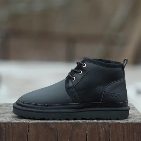 UGG Neumel Black Leather