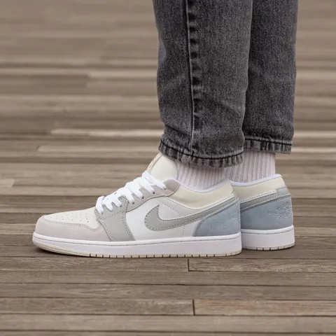 Air Jordan Retro 1 Low Paris