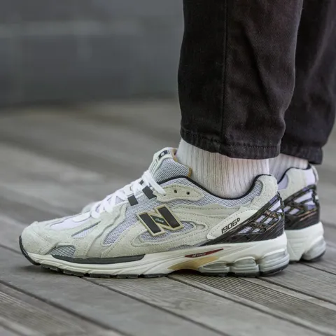 New Balance 1906D Protection Pack White Black
