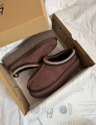 Tasman Platform Brown