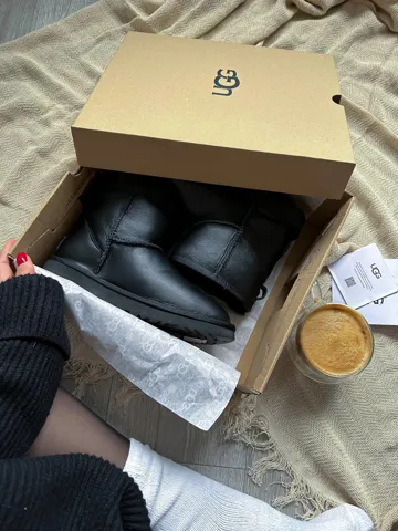 Lether Mini Black