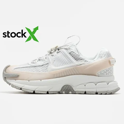 3165 Nike Air Zoom Vomero Roam
