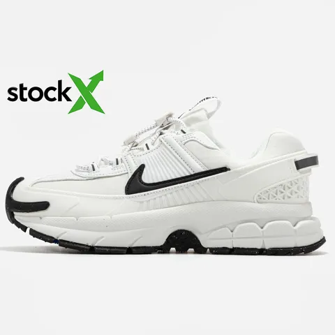 3166 Nike Air Zoom Vomero Roam