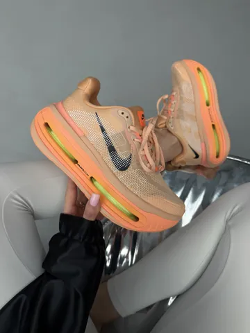 NIKE AIR ZOOM VOMERO PREMIUM | ORANGE (6)