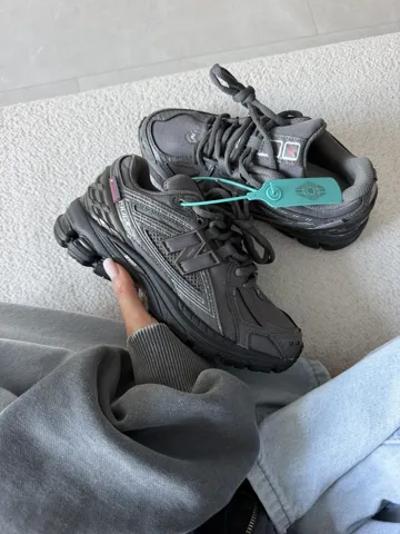 NEW BALANCE 1906R | GRAPHITE METALLIC / PRIMALOFT (6)